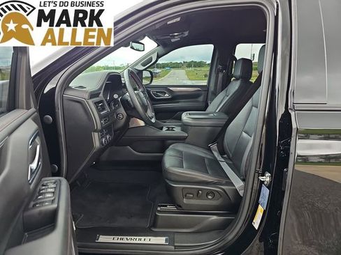 Used 2023 Chevrolet Tahoe RST w/ Luxury Package AWD/4WD image 19