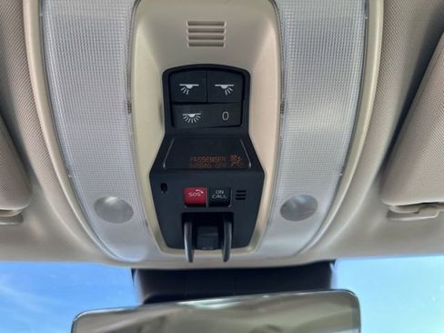 Used 2018 Volvo S60 T5 Dynamic w/ Vision Package image 10