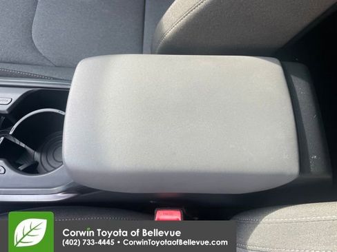 Used 2025 Kia K4 LXS image 28