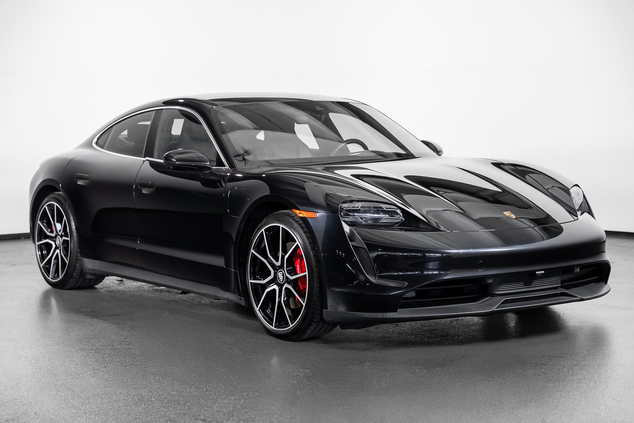 Used 2024 Porsche Taycan 4S AWD/4WD image 34