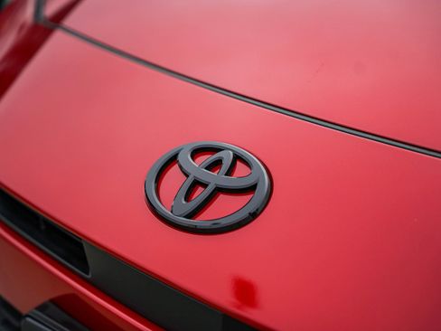 New 2026 Toyota Camry SE image 6