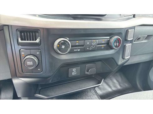Used 2023 Ford F150 XL w/ XL Chrome Appearance Package AWD/4WD image 17