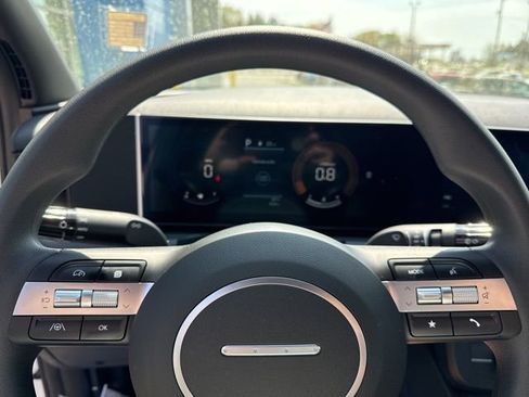 Used 2025 Hyundai Santa Cruz SE image 19