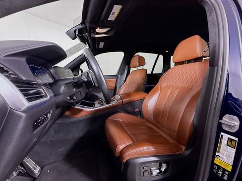 Used 2021 BMW X5 M50i AWD/4WD image 11