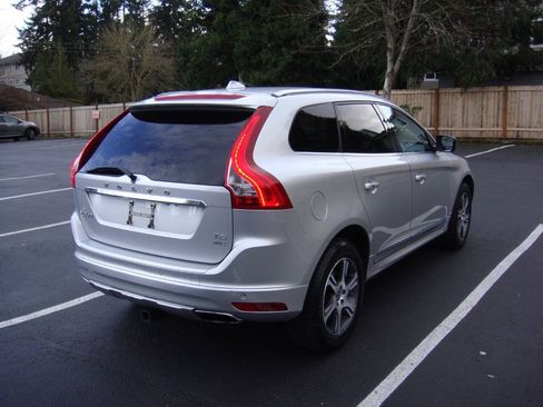 Used 2015 Volvo XC60 T6 AWD/4WD image 7