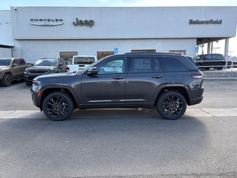 New 2026 Jeep Grand Cherokee Limited AWD/4WD image 4