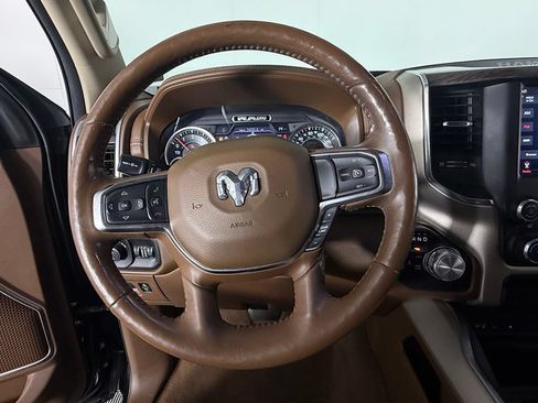Used 2019 RAM 1500 Laramie AWD/4WD image 16