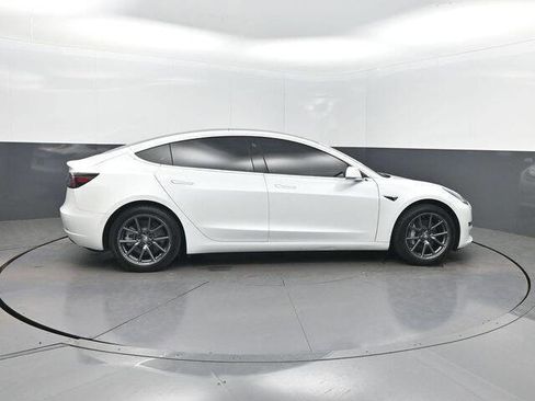 Used 2020 Tesla Model 3 Standard Range Plus image 26