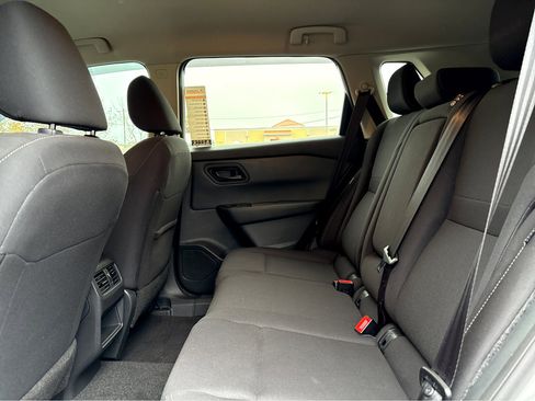 Certified 2024 Nissan Rogue S image 21