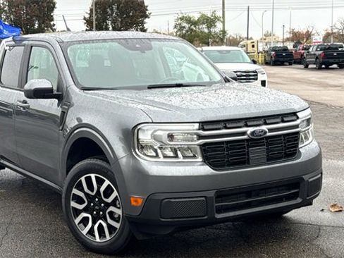 Certified 2022 Ford Maverick Lariat w/ Lariat Luxury Package image 2