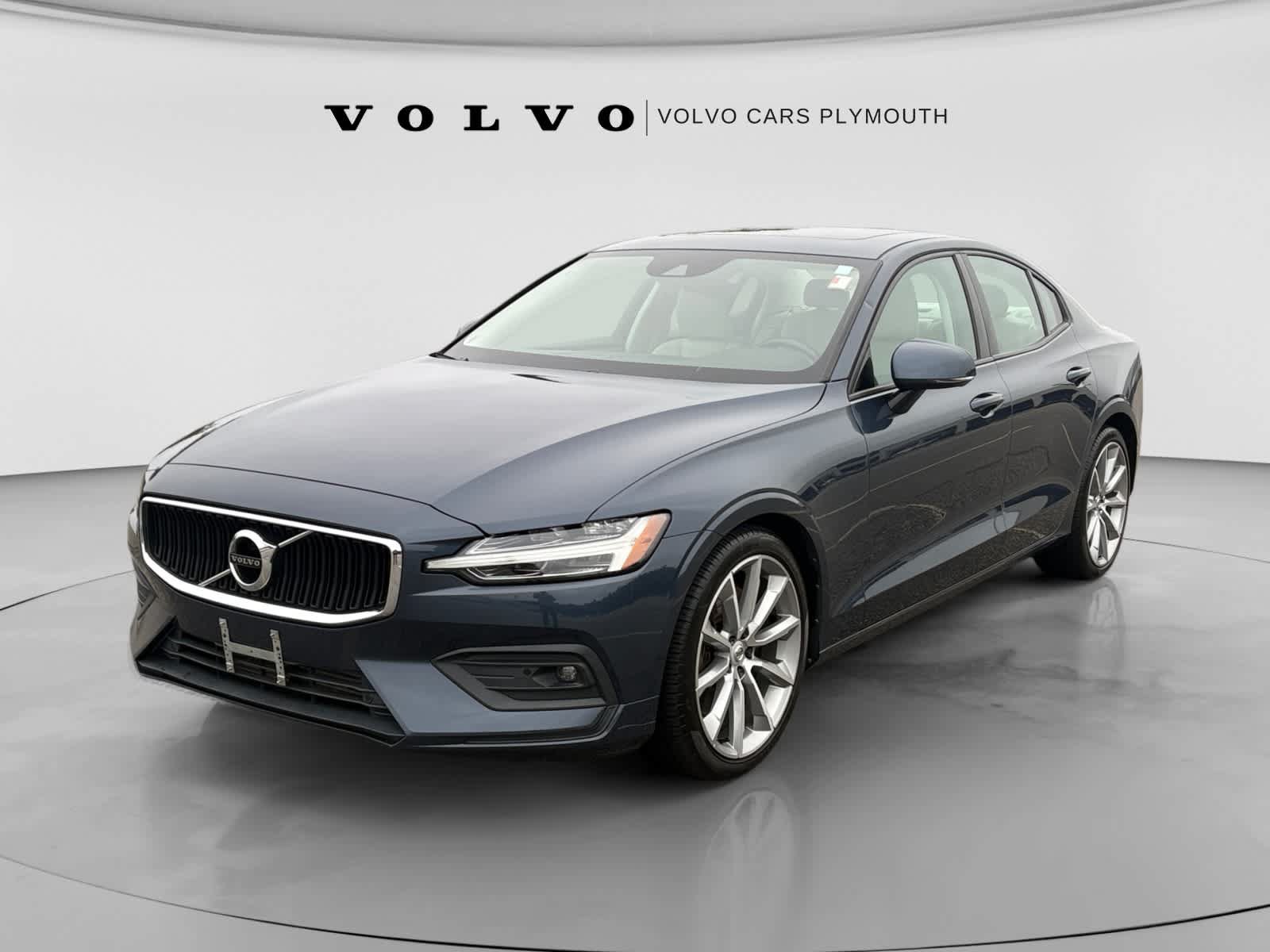 Used 2021 Volvo S60 T6 Momentum w/ Premium Package AWD/4WD image 3