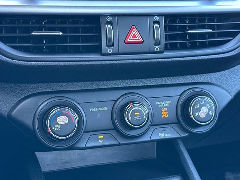 Used 2022 Kia Forte LXS image 19