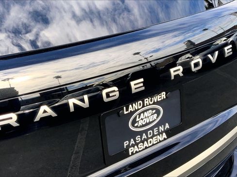 New 2026 Land Rover Range Rover Long Wheelbase SE image 6