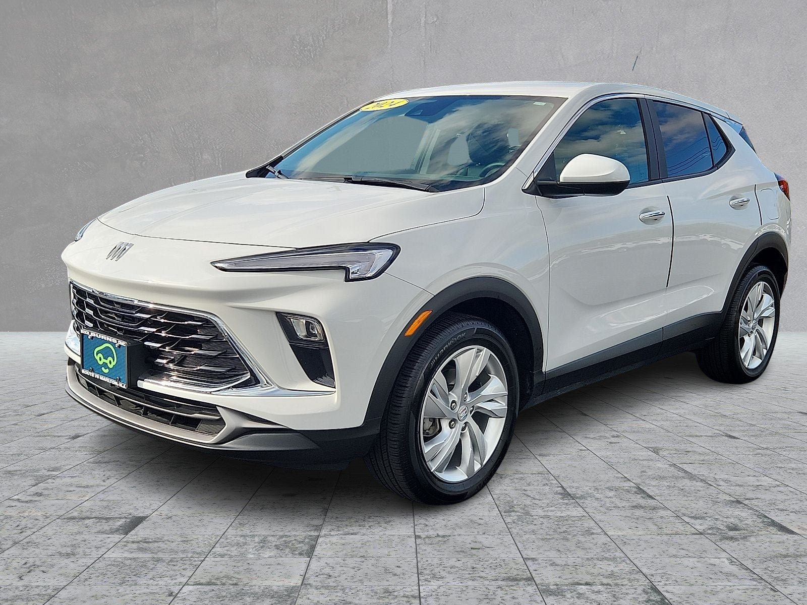 Certified 2024 Buick Encore GX Preferred FWD image 3