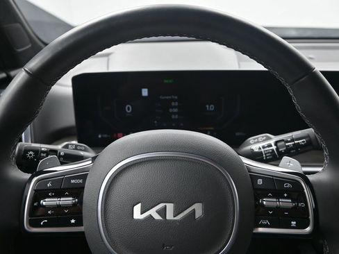 Certified 2025 Kia Sorento SX Prestige image 16