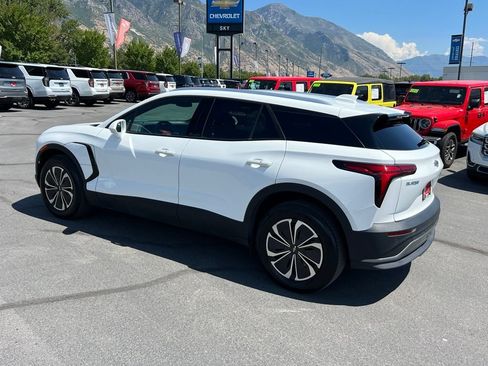 Used 2024 Chevrolet Blazer EV LT AWD/4WD image 12