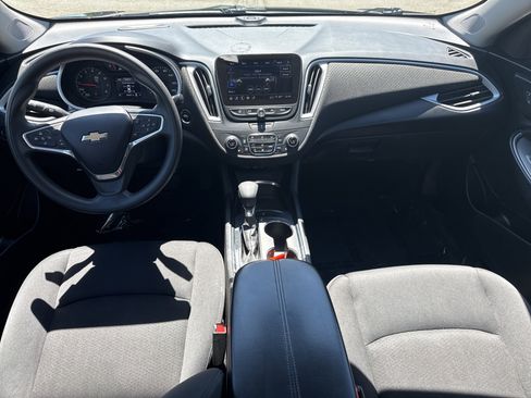 Used 2023 Chevrolet Malibu LT FWD image 17