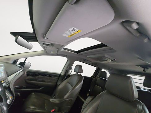 Used 2019 Honda Odyssey Elite image 12