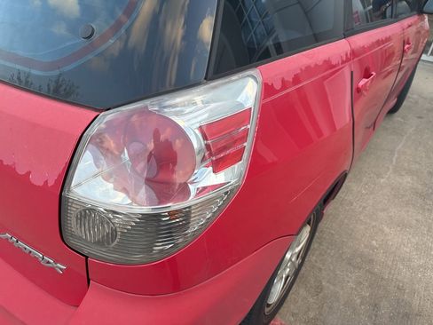 Used 2006 Toyota Matrix XR image 8