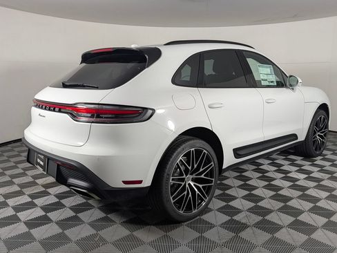 New 2026 Porsche Macan AWD/4WD image 7