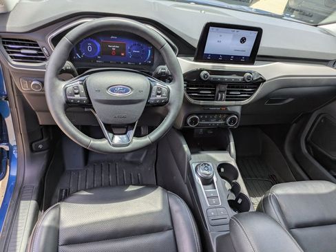 Used 2022 Ford Escape SEL w/ Technology Package image 12