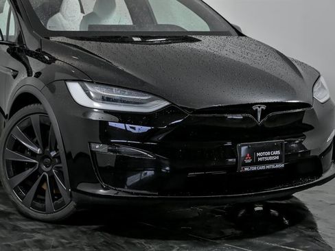 Used 2022 Tesla Model X Plaid AWD/4WD image 2