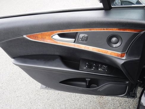 Used 2020 Lincoln Nautilus Reserve w/ Cargo Utility Package image 17