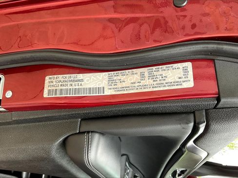 Used 2024 Jeep Grand Cherokee L Laredo AWD/4WD image 18