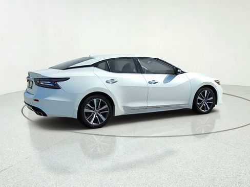 Used 2019 Nissan Maxima 3.5 SV w/ Floor Mat Group FWD image 6