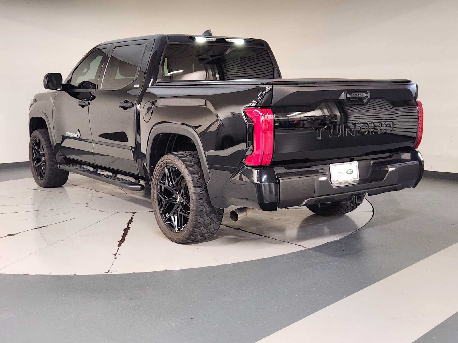 Used 2022 Toyota Tundra SR5 RWD image 6