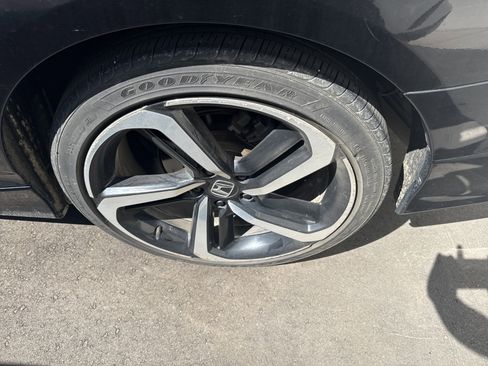 Used 2021 Honda Accord Sport image 11