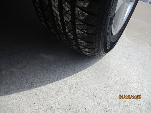 Used 2006 Chevrolet Malibu LT FWD image 10