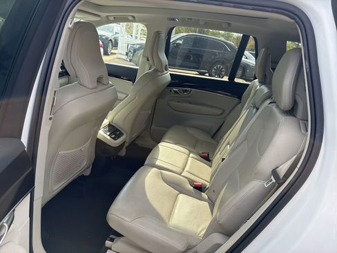 Used 2019 Volvo XC90 T6 Momentum image 11