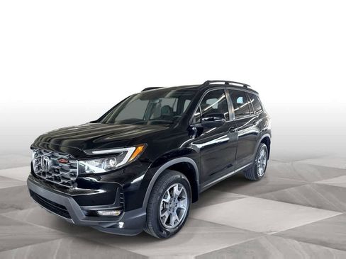 Used 2023 Honda Passport TrailSport image 4