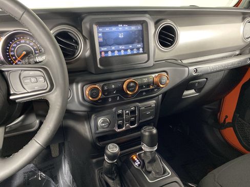 Used 2023 Jeep Wrangler Unlimited Sport AWD/4WD image 27