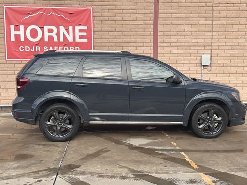 Used 2018 Dodge Journey Crossroad AWD/4WD image 4