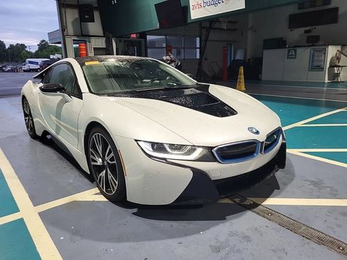 Used 2016 BMW i8 AWD/4WD image 2