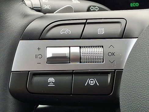 Certified 2025 Hyundai Sonata Limited FWD image 22