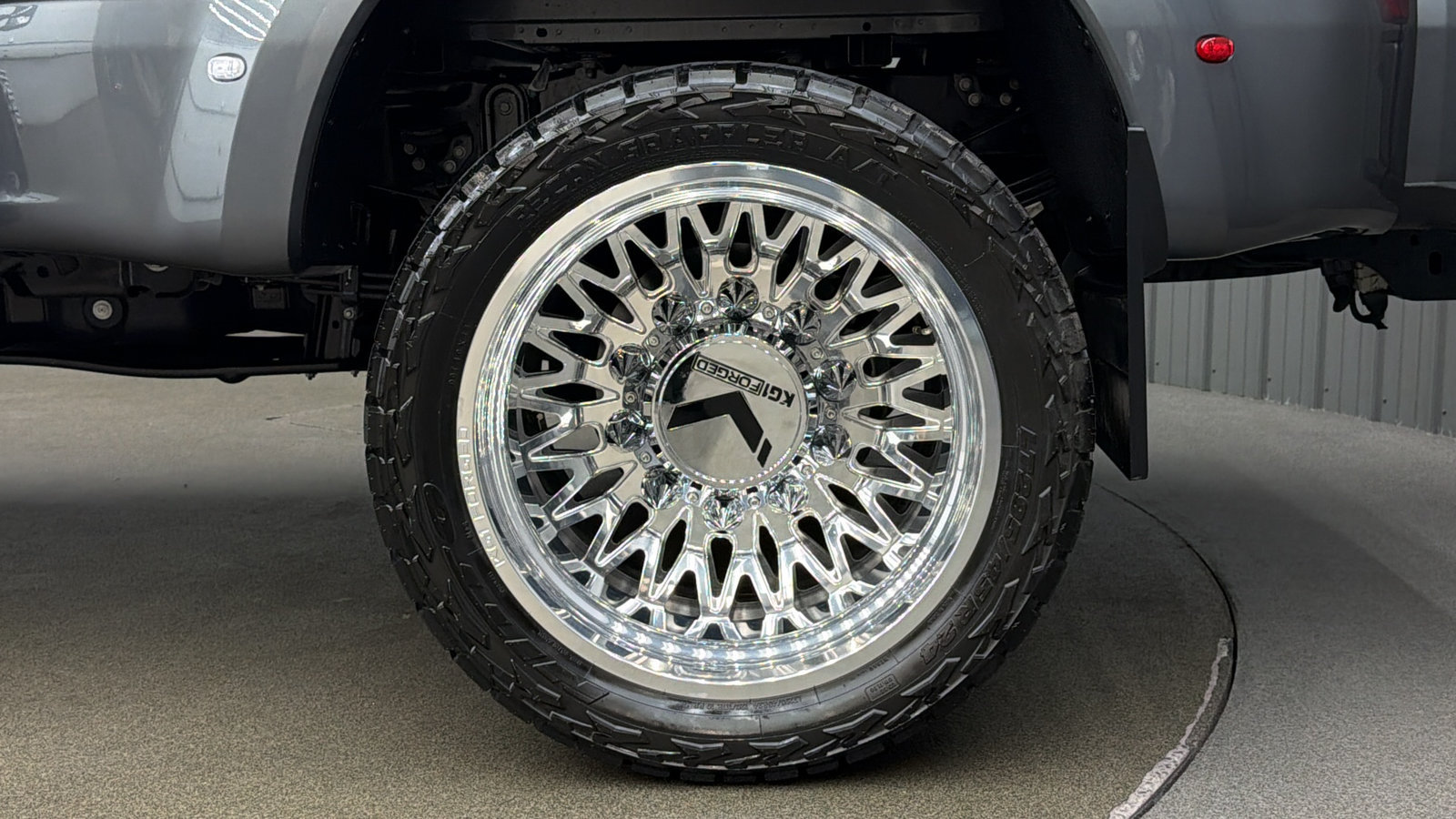 Used 2026 Ford F450 Platinum w/ Platinum Plus Package AWD/4WD image 12