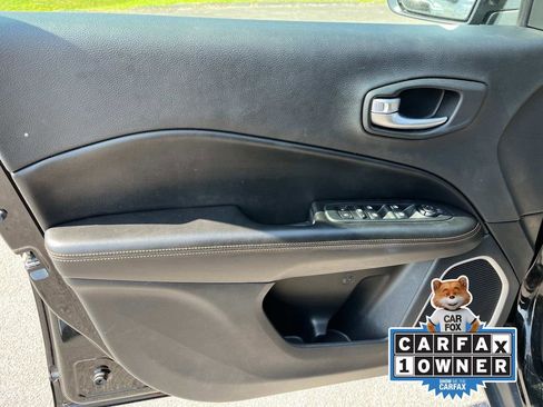 Used 2021 Jeep Compass Limited w/ Sun and Sound Group image 25