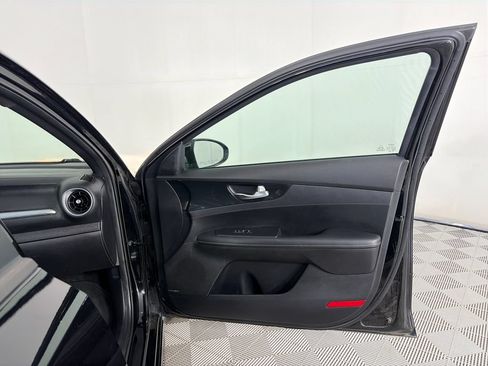 Used 2022 Kia Forte GT-Line w/ GT-Line Premium Package FWD image 28