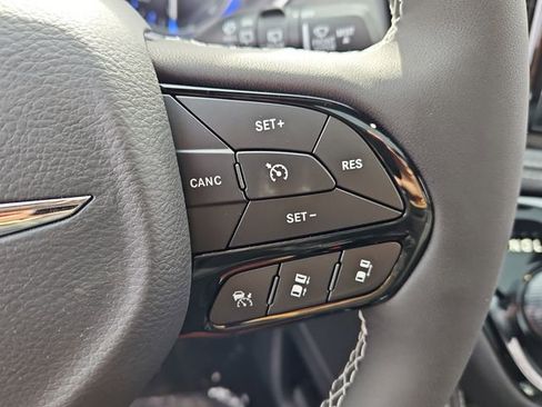 New 2026 Chrysler Pacifica Limited w/ S Appearance Package image 22