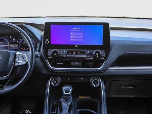 Certified 2024 Toyota Grand Highlander FWD image 14