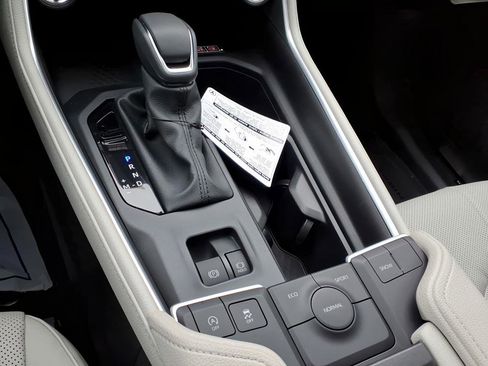 New 2026 Toyota Grand Highlander Limited image 13