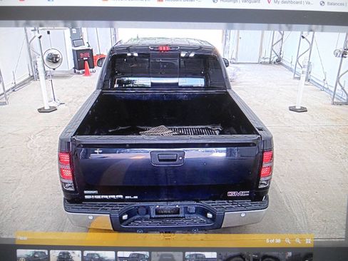 Used 2010 GMC Sierra 1500 SLE w/ (PDW) Pro Sport Package AWD/4WD image 20