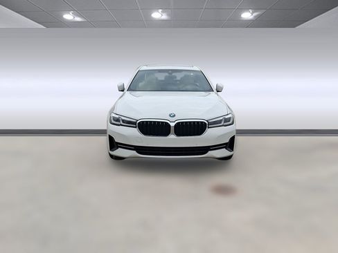 Certified 2023 BMW 530e w/ Executive Package image 6