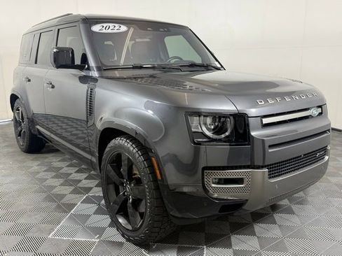 Used 2022 Land Rover Defender 110 X-Dynamic SE image 10