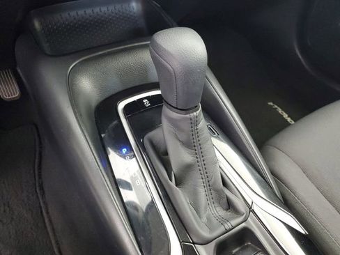 Used 2022 Toyota Corolla LE image 30