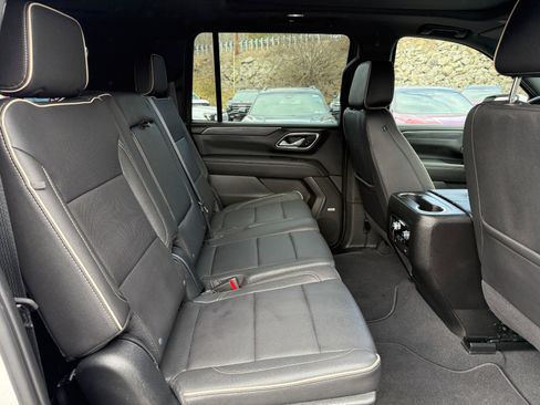Used 2023 GMC Yukon XL SLT w/ Max Trailering Package image 20