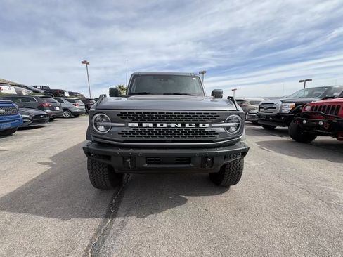 Used 2025 Ford Bronco Badlands image 8